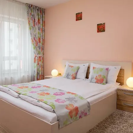 Aparments - Coral Apartment Brasov